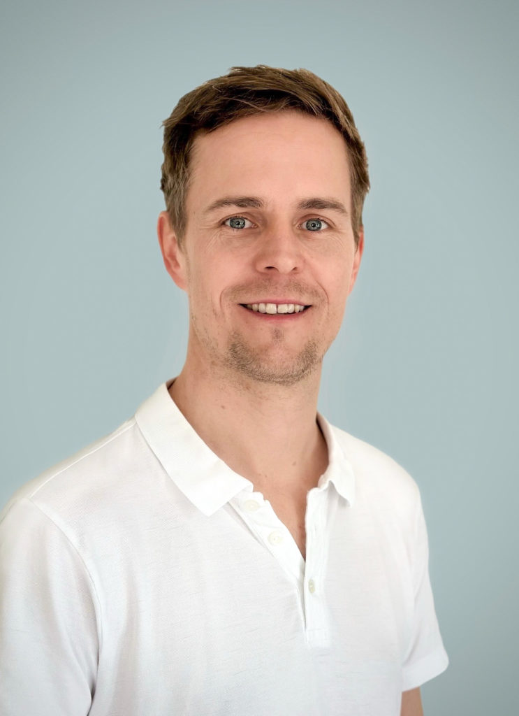 Dr. Med. Dent. Jörg Heesen - Zahnarzt Krefeld Team – Dr. Dell